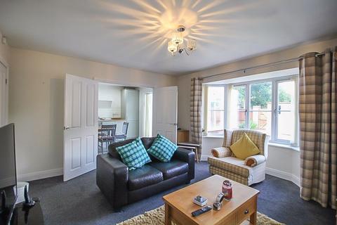 2 bedroom detached house for sale - Penkridge Gardens, Wolverhampton