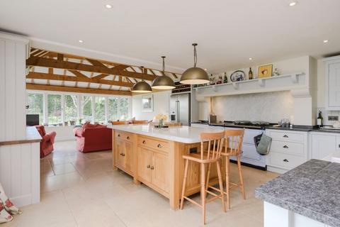 Holmhurst Cottage Back Lane, East Clandon, Guildford, GU4 7SD