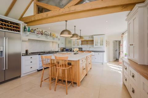 Holmhurst Cottage Back Lane, East Clandon, Guildford, GU4 7SD