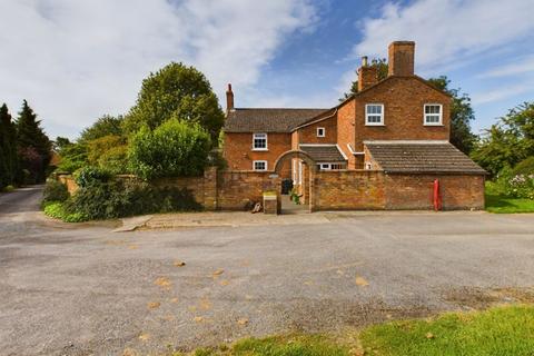 5 bedroom detached house for sale, The Grange, Lincoln Road, Baumber