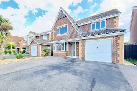 4 bedroom detached house for sale, Fitzroy Drive, Lee-On-The-Solent, PO13