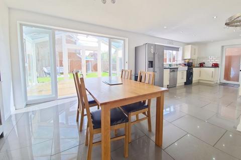 4 bedroom detached house for sale, Fitzroy Drive, Lee-On-The-Solent, PO13