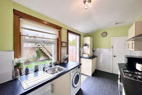 48 Bellevue Crescent, Ayr, KA7 2DR