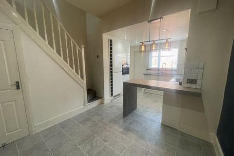 2 bedroom property to rent, Grove Street, Bolton, Lancashire. *AVAILABLE NOW*