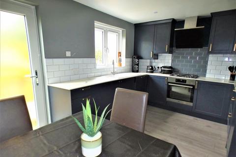 3 bedroom semi-detached house for sale, Portsmouth Road, Southampton SO31