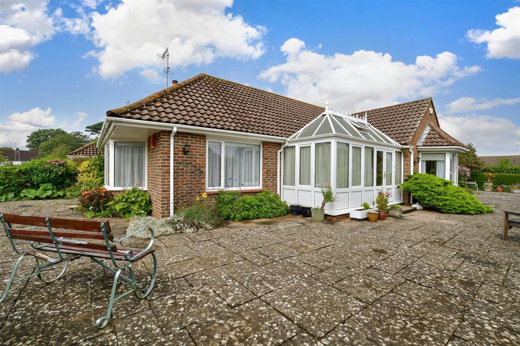 Midhurst Drive, Ferring, Worthing... 2 bed detached bungalow £575,000