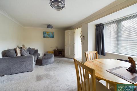 2 bedroom apartment for sale, Garrett Close, Kingsclere, Newbury, Hampshire, RG20