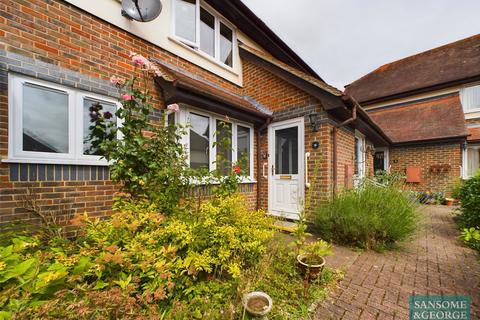 2 bedroom apartment for sale, Garrett Close, Kingsclere, Newbury, Hampshire, RG20