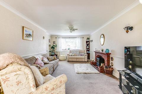 7 Parsonage Close, Warlingham, CR6 9EN