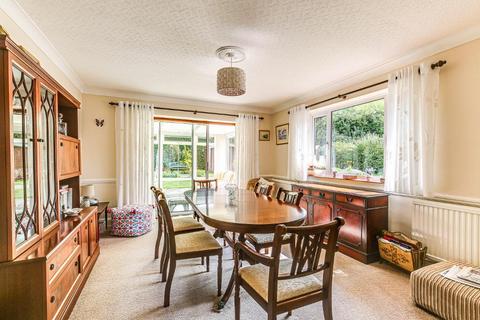 7 Parsonage Close, Warlingham, CR6 9EN