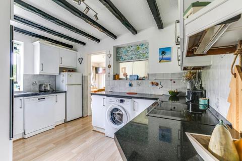7 Parsonage Close, Warlingham, CR6 9EN