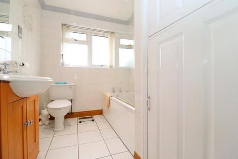69 Stoneygate Road, Luton, LU4 9TL