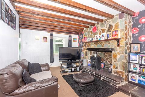 2 bedroom terraced house for sale, Station Road, Talysarn, Caernarfon, Gwynedd, LL54