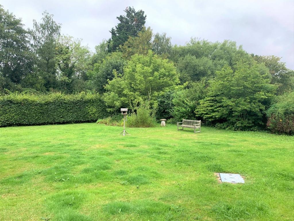St Andrews Close, Timsbury, Romsey, Hampshire, SO51 3 bed bungalow for