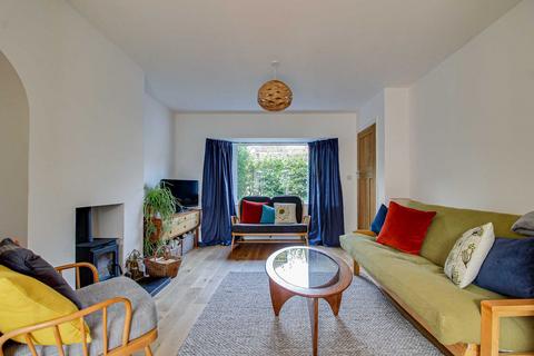 4 bedroom semi-detached house for sale, Hamsey Crescent, Lewes
