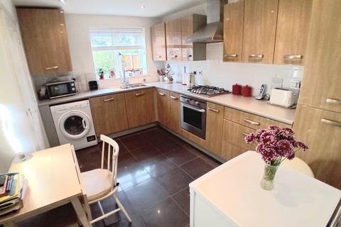 4 bedroom terraced house for sale, Village Drive, Lawley Village, Telford, Shropshire, TF4