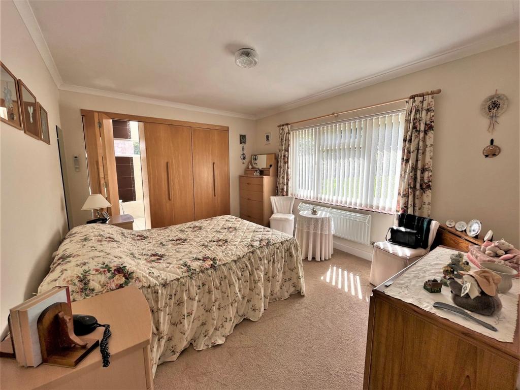 Rackenford Road, Tiverton, Devon, EX16 2 bed bungalow for sale £395,000