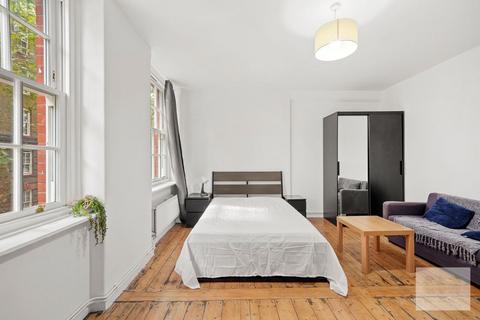4 bedroom apartment to rent, Redman House, Portpool Lane, London