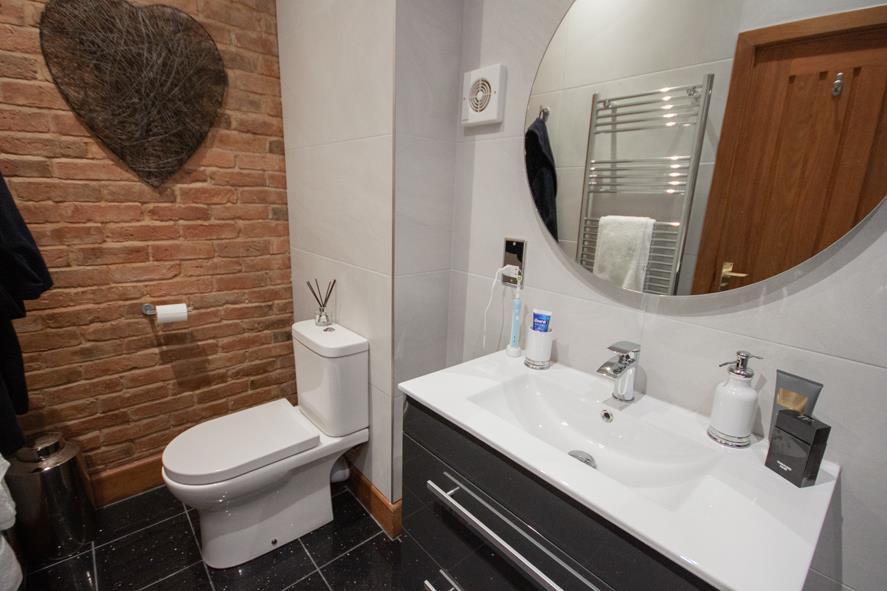 Ensuite