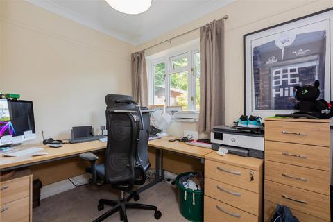 2 Harpsden Road, Henley-on-thames, RG9 1EF
