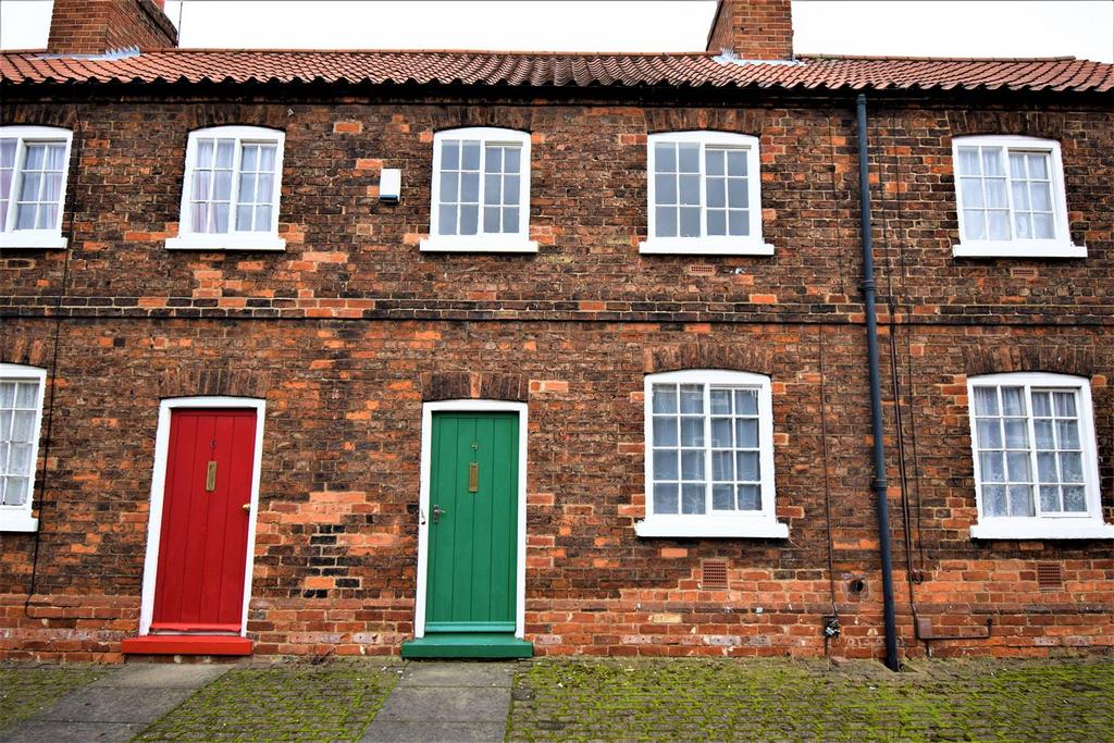 Redbourne Street, Scunthorpe 2 bed terraced house £495 pcm (£114 pw)