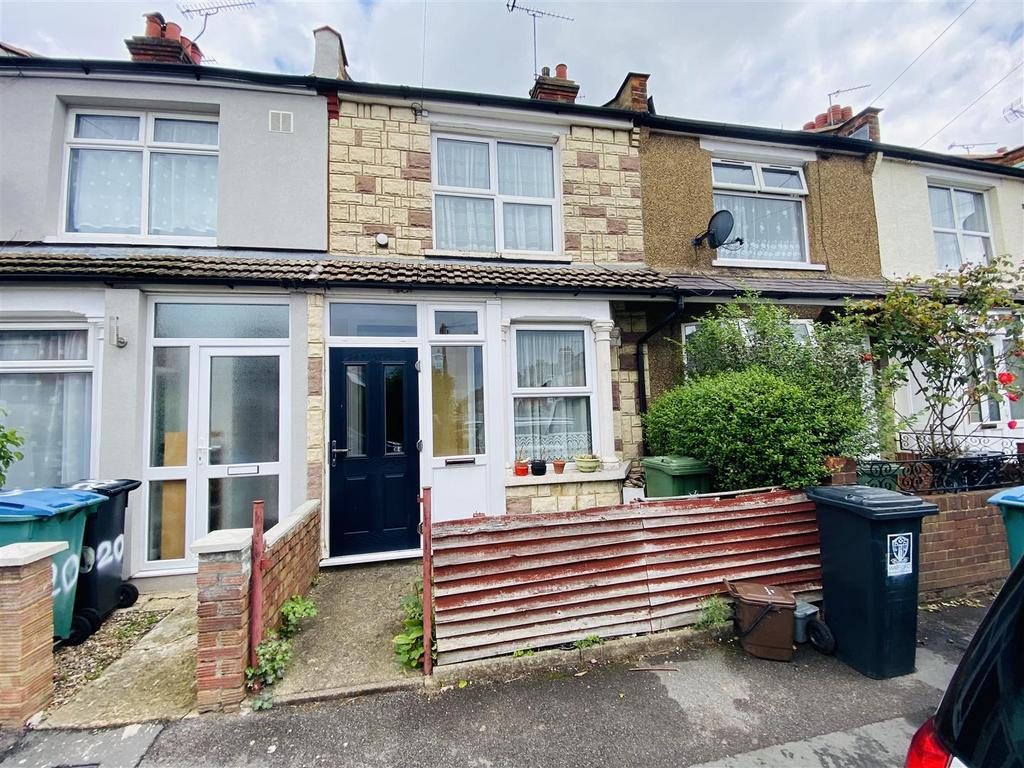 Durban Road East, Watford WD18 3 bed terraced house for sale £325,000