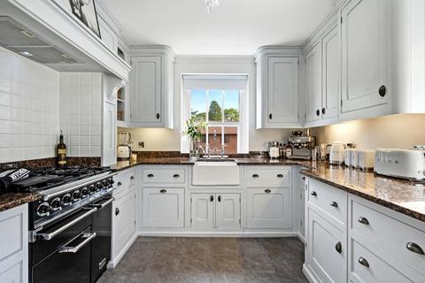 7 Central Avenue, Eccleston Park, Prescot, L34 2QL