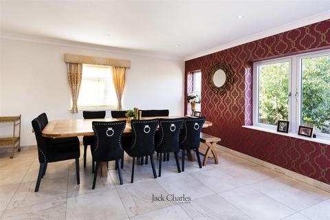 5 bedroom detached house for sale, Colts Hill, Tonbridge