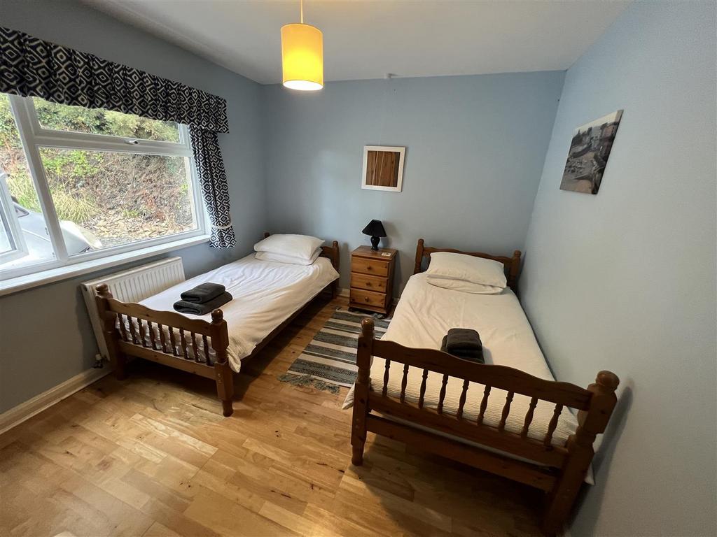 Bedroom 2  (rear)