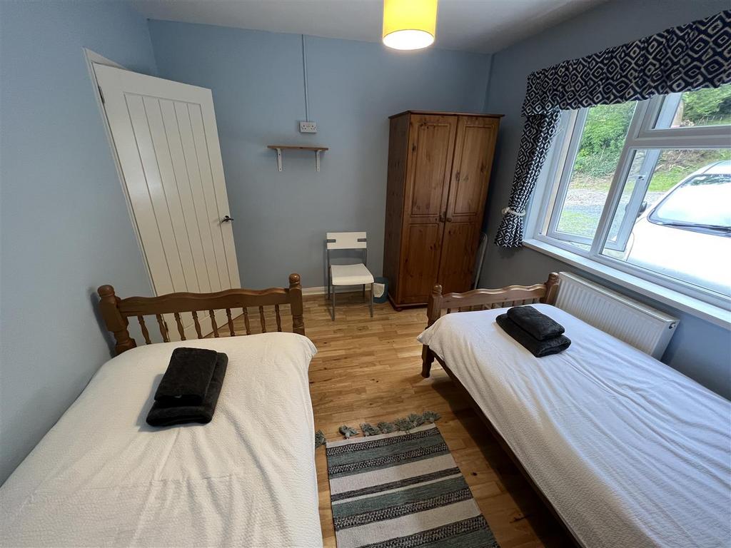 Bedroom 2  (rear)