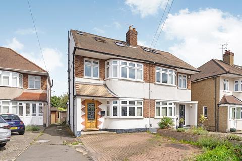 12 Trevor Close, Bromley, BR2 7NS