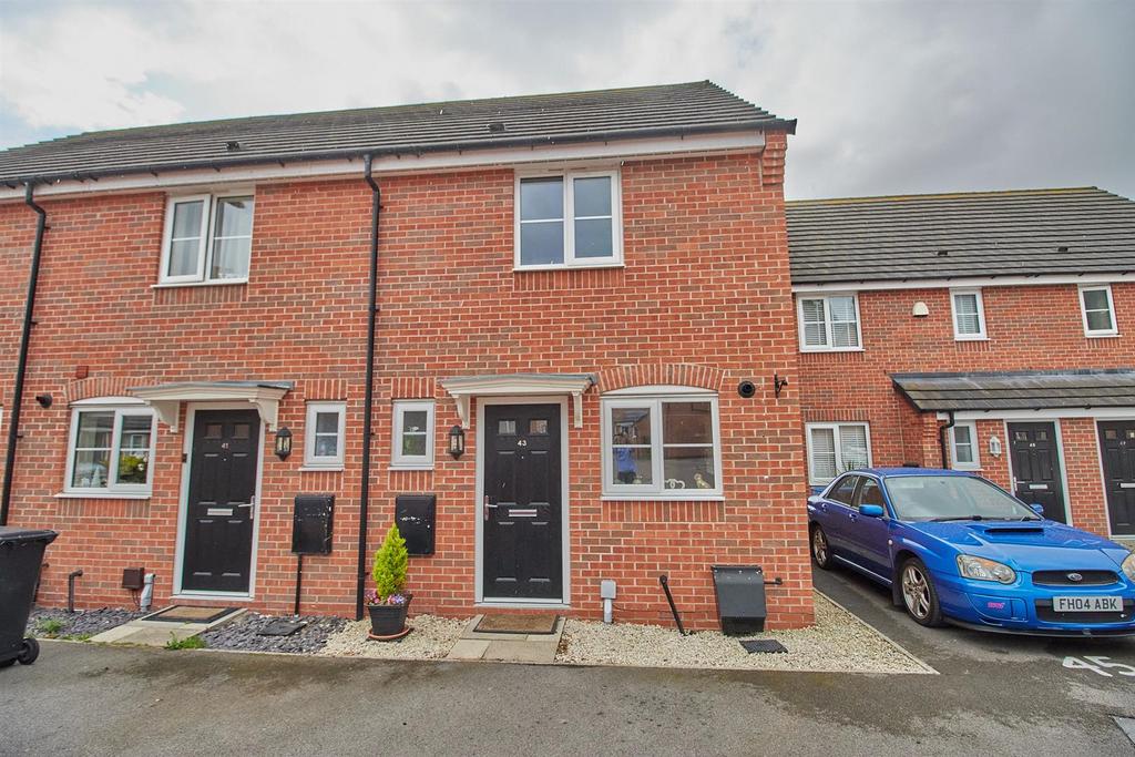 Slate Drive, Burbage, Hinckley 2 bed end of terrace house for sale £