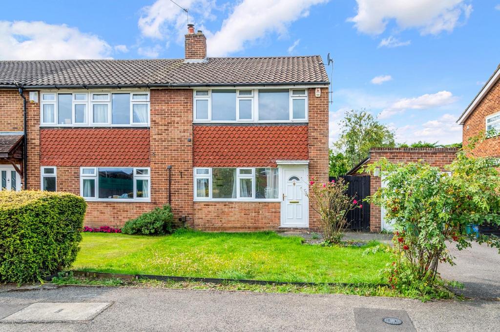 Larch Crescent, Ewell 3 bed semidetached house for sale £475,000