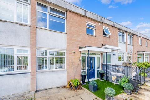 7a Stoneleigh Broadway, Epsom, KT17 2JA