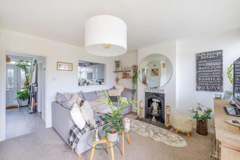 7a Stoneleigh Broadway, Epsom, KT17 2JA