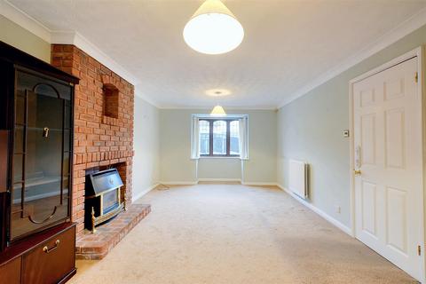 4 bedroom detached house for sale, Gatcombe Grove, Sandiacre, Nottingham