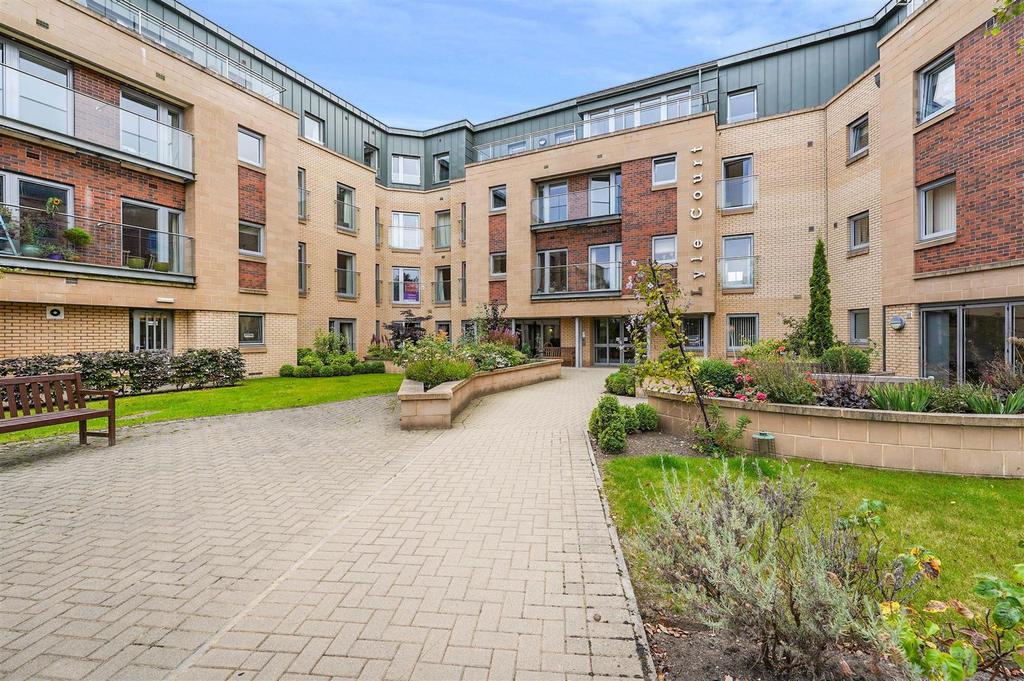 Lyle Court Entrance.jpg