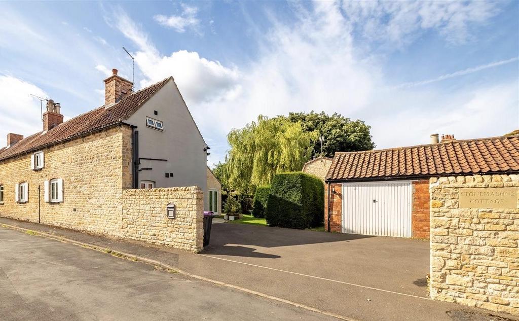 Pelham Lane, Canwick, Lincoln 3 bed house for sale £565,000