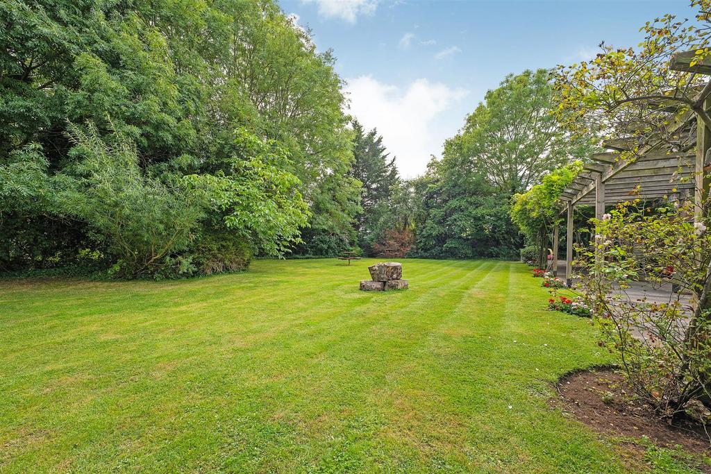44 Deverill Court-10.JPG