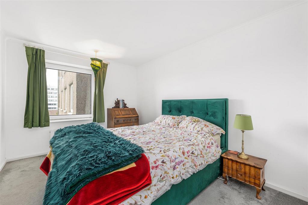 44 Deverill Court-1.JPG