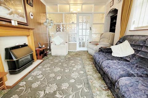 26 Longfellow Walk, Tamworth, B79 8LT