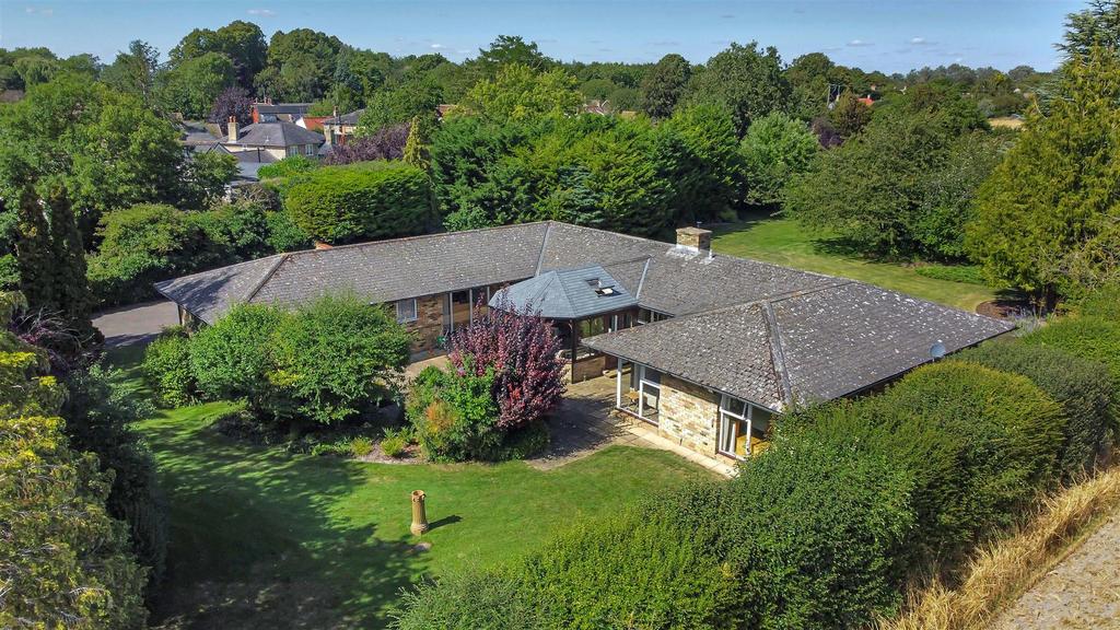 Commercial End, Swaffham Bulbeck, Cambridge 4 bed detached bungalow for sale £1,000,000