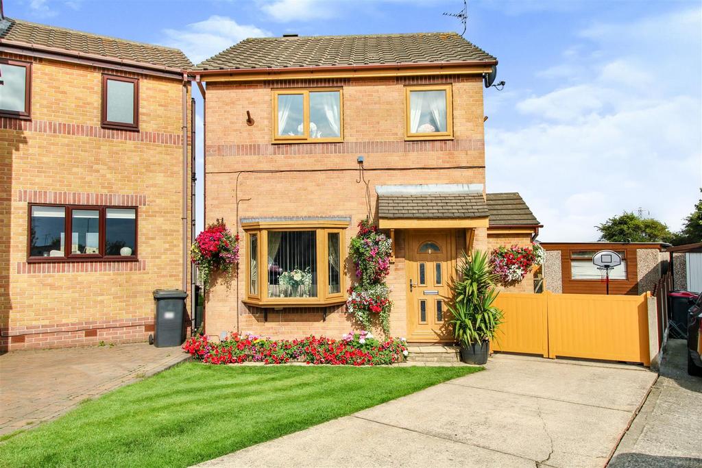 Fenton Fields, Kimberworth, Rotherham 3 bed detached house £225,000