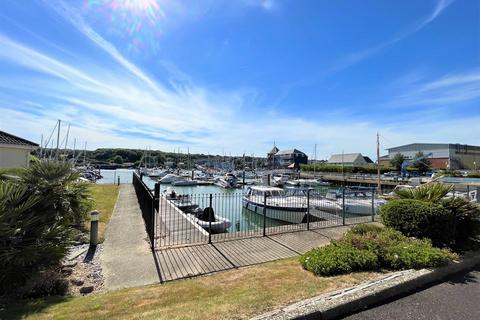 3 bedroom apartment for sale, Medina View, East Cowes