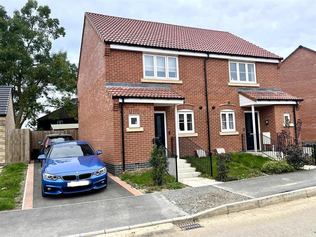 Tony Worth Close, Off Northons Lane, Holbeach 2 bed semidetached house