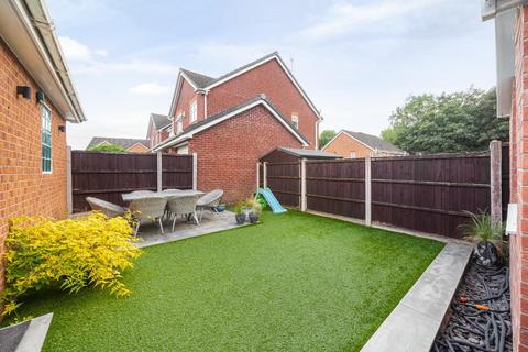 8 Blacksmiths Fold, Atherton, Manchester, M46 9DB