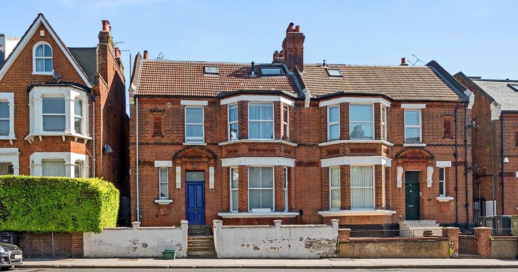 Fortune Green Road, London, NW6 1 bed apartment for sale £375,000