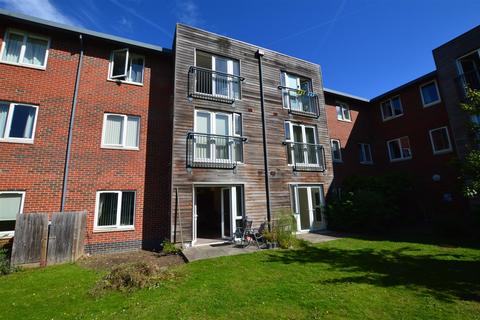 1 bedroom retirement property for sale, The Pines, Forest Close, Slough