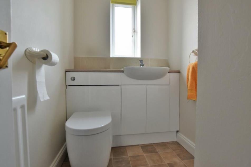 Downstairs loo.png