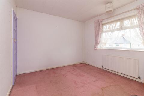 24 Brinkhill Crescent, Clifton, Nottingham, NG11 8GN